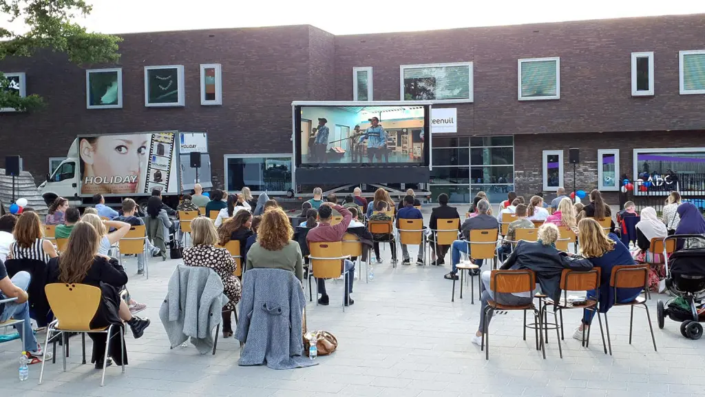 buiten bioscoop in deventer overijssel